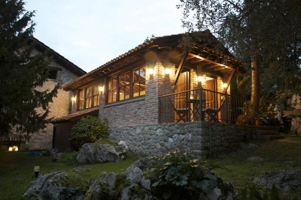 El Choco, A Small Place In Paradise. V.v435as Parres de Llanes