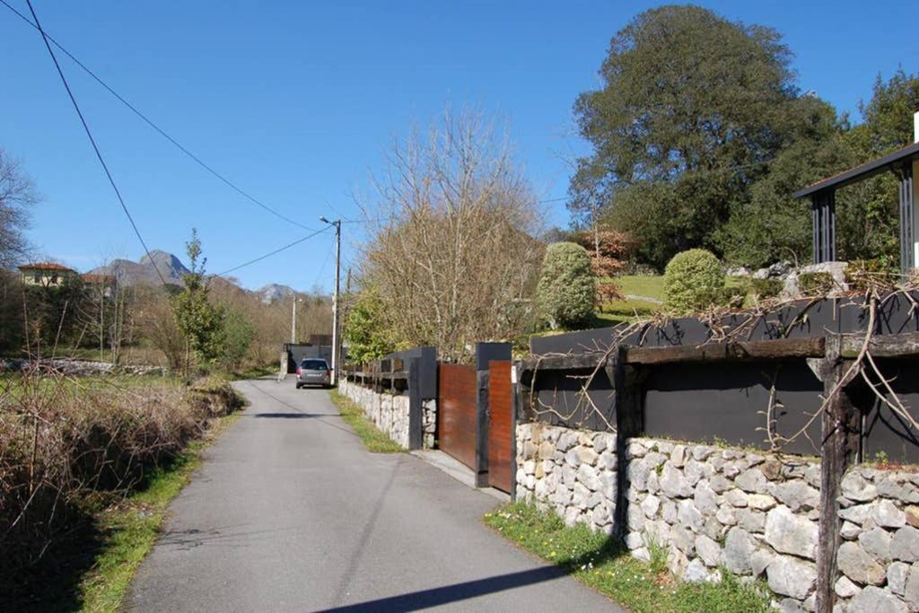 El Choco, A Small Place In Paradise. V.v435as Parres de Llanes