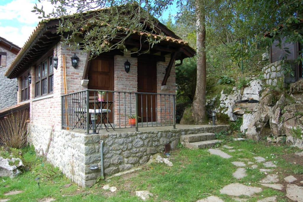 El Choco, A Small Place In Paradise. V.v435as * Parres de Llanes