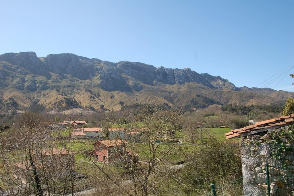 El Choco, A Small Place In Paradise. V.v435as